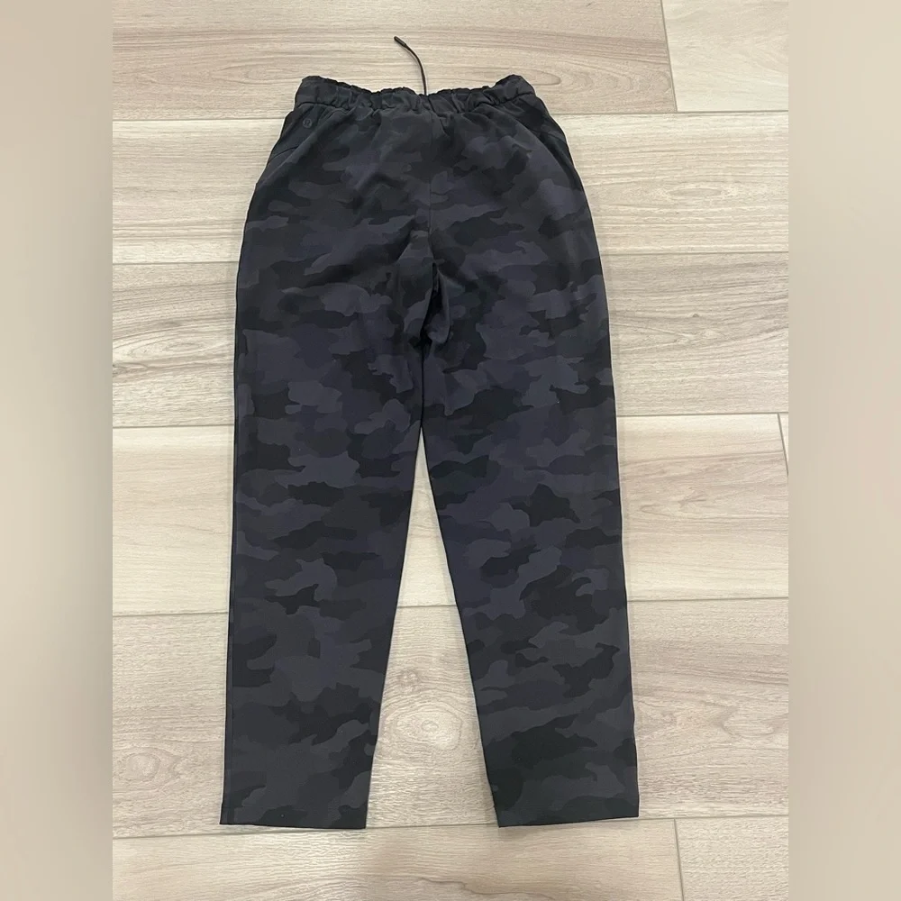 lululemon athletica good pre